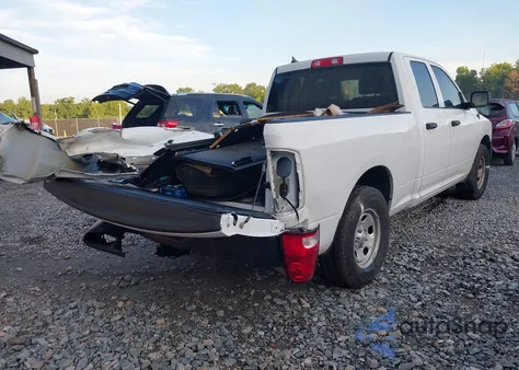 2020 Ram 1500 Classic Tradesman 4X2 6'4 Box z USA, uszkodzony, nr VIN 1C6RR6FG8LS160972